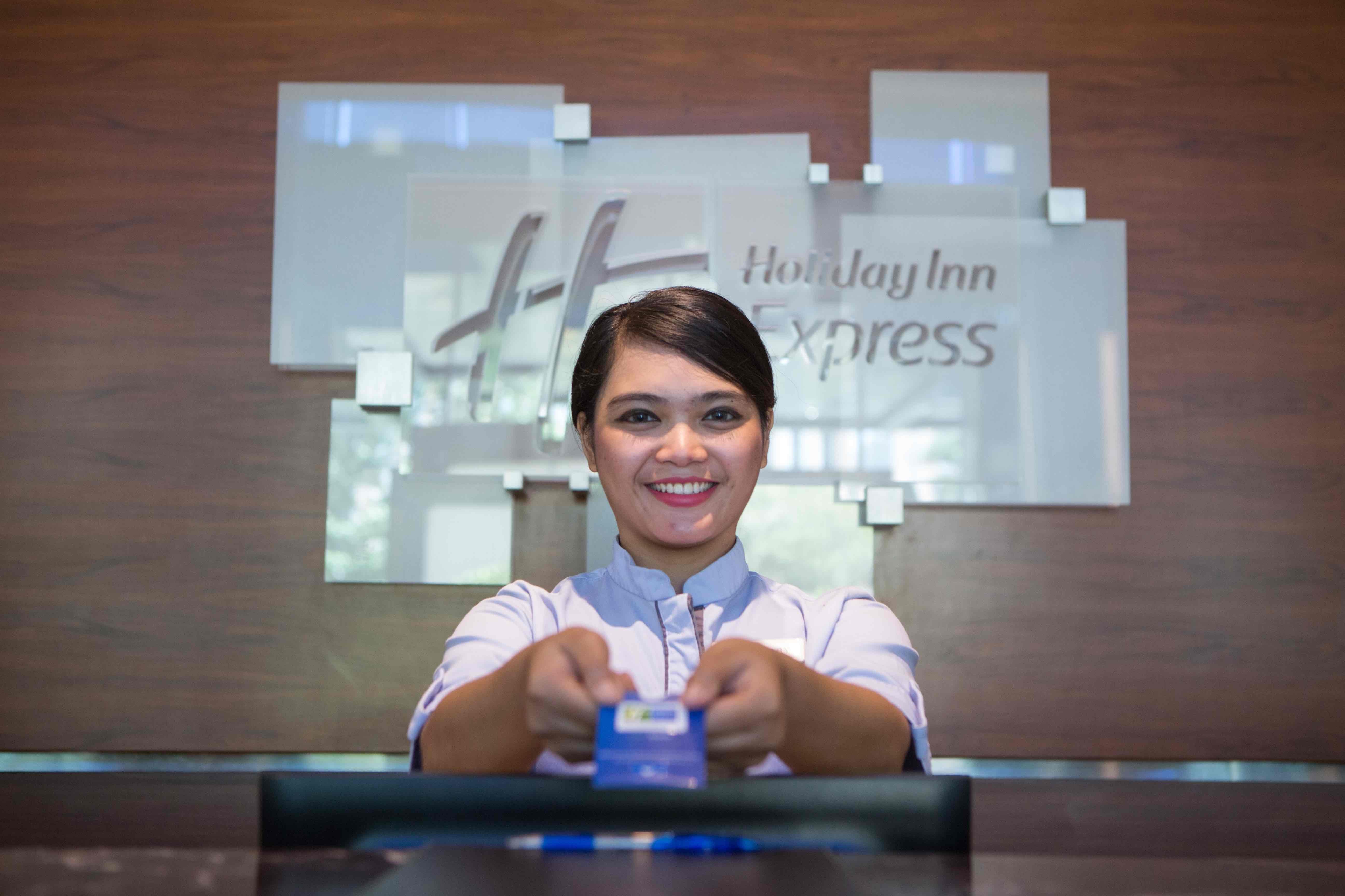Holiday Inn Express Jakarta International Expo By Ihg Exteriér fotografie
