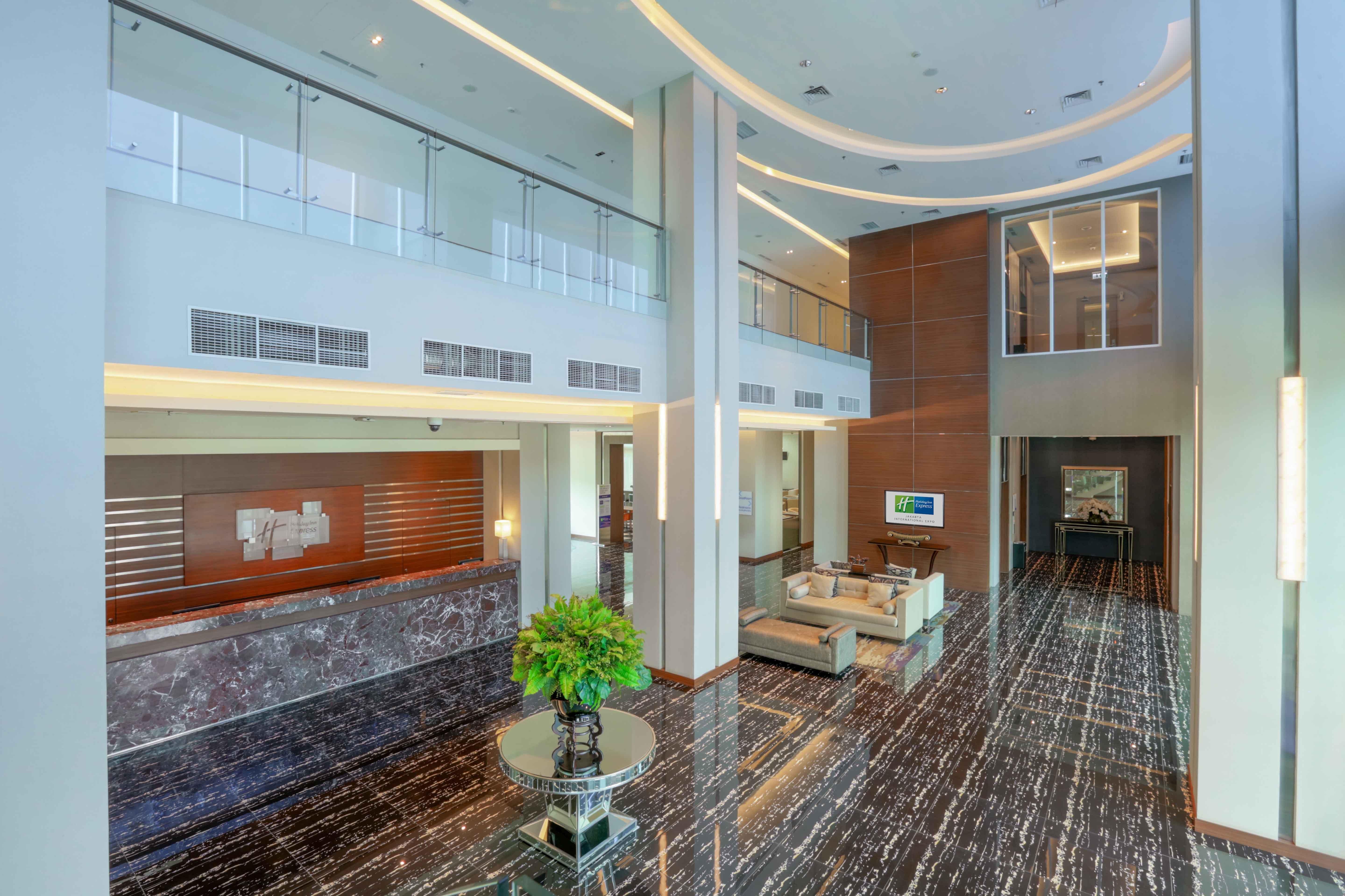 Holiday Inn Express Jakarta International Expo By Ihg Exteriér fotografie