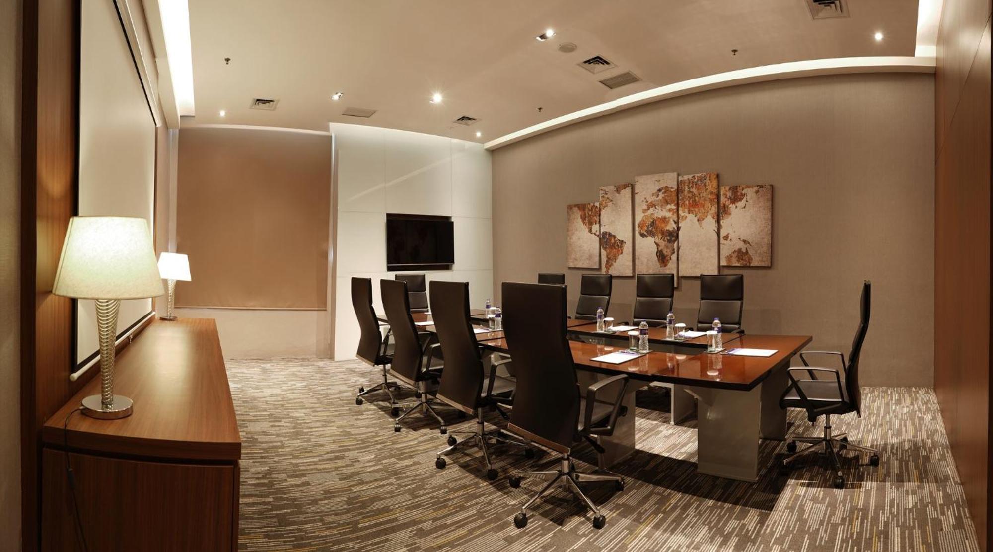 Holiday Inn Express Jakarta International Expo By Ihg Exteriér fotografie