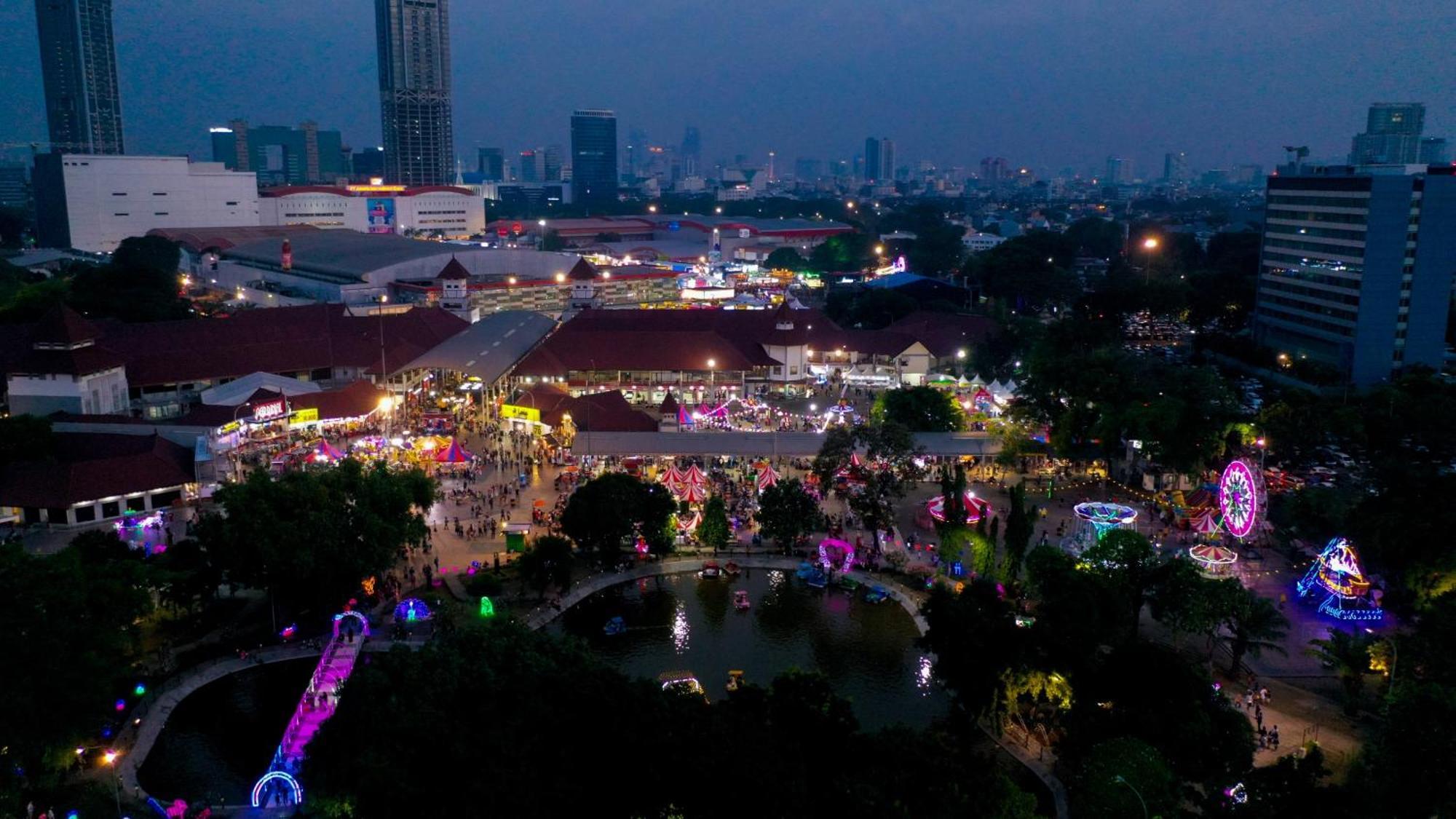 Holiday Inn Express Jakarta International Expo By Ihg Exteriér fotografie