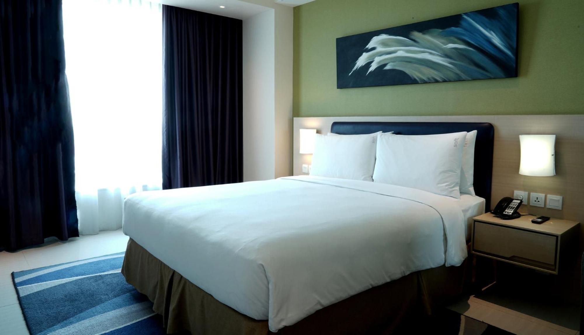 Holiday Inn Express Jakarta International Expo By Ihg Exteriér fotografie