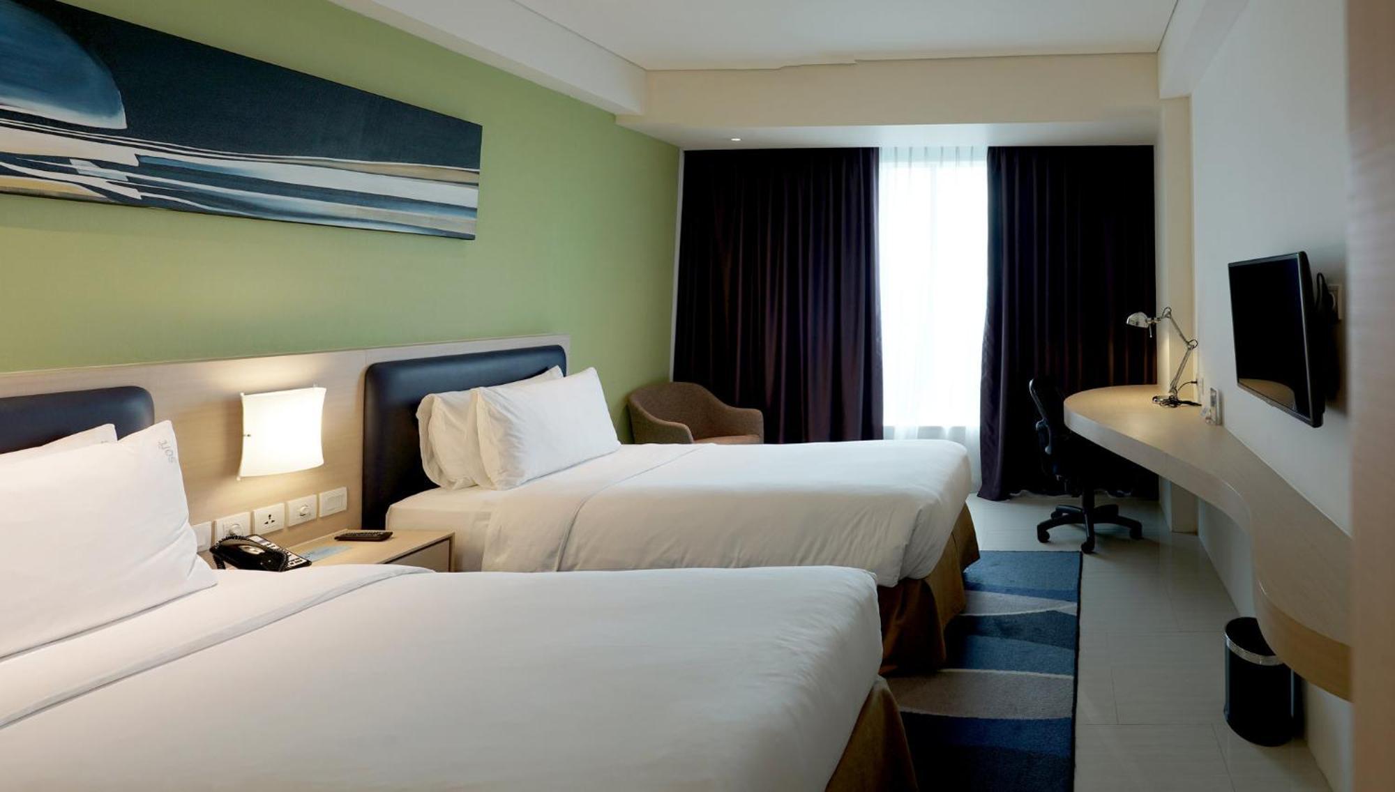 Holiday Inn Express Jakarta International Expo By Ihg Exteriér fotografie